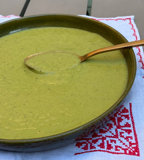 Koude courgettes-erwtensoep